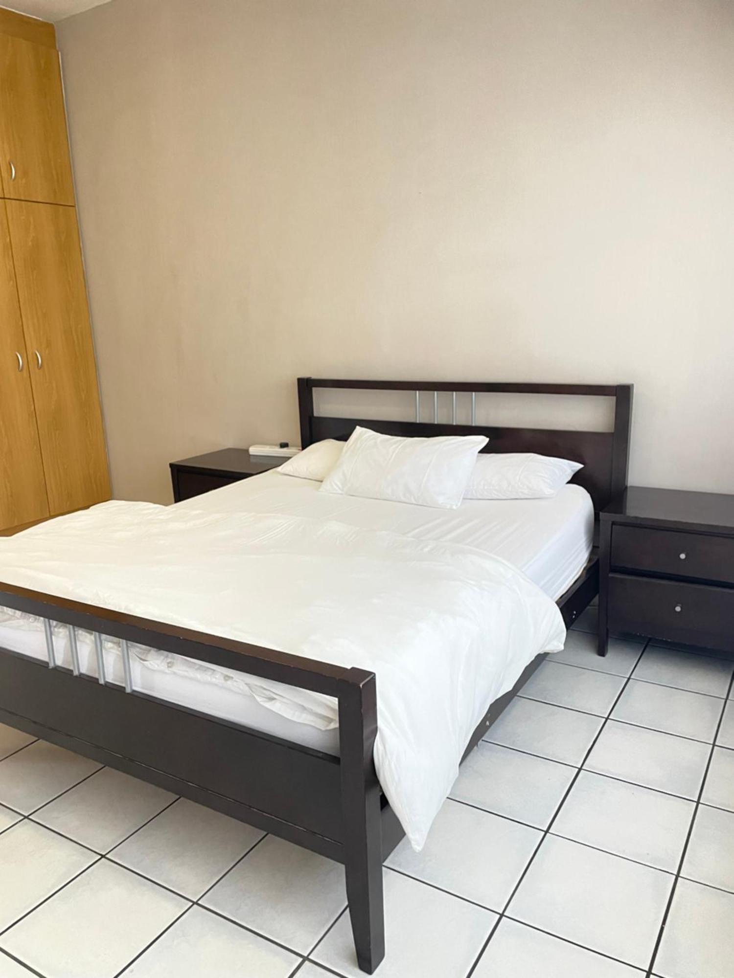 Stern Self Catering Apartments ويندهوك المظهر الخارجي الصورة