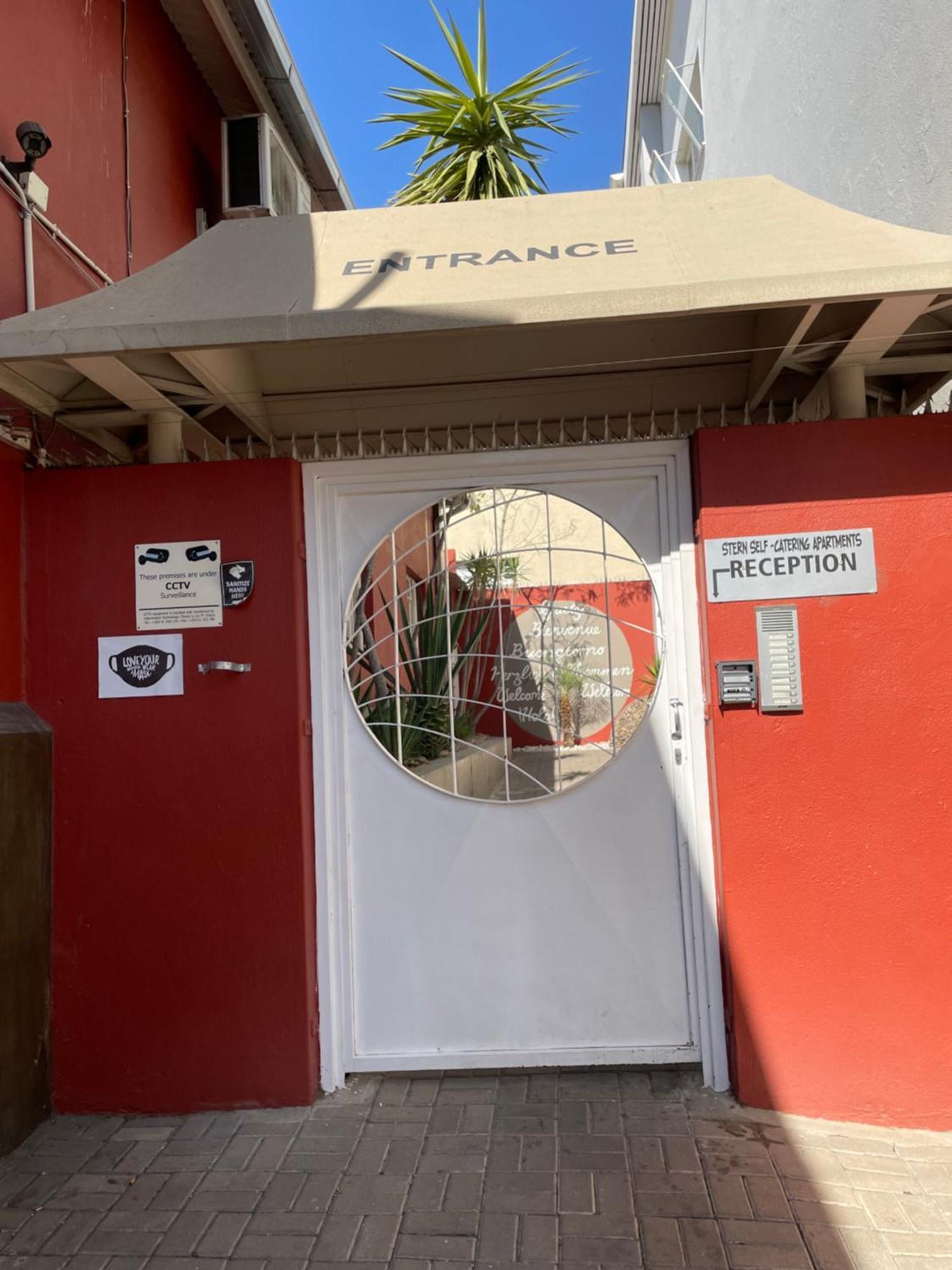 Stern Self Catering Apartments ويندهوك المظهر الخارجي الصورة