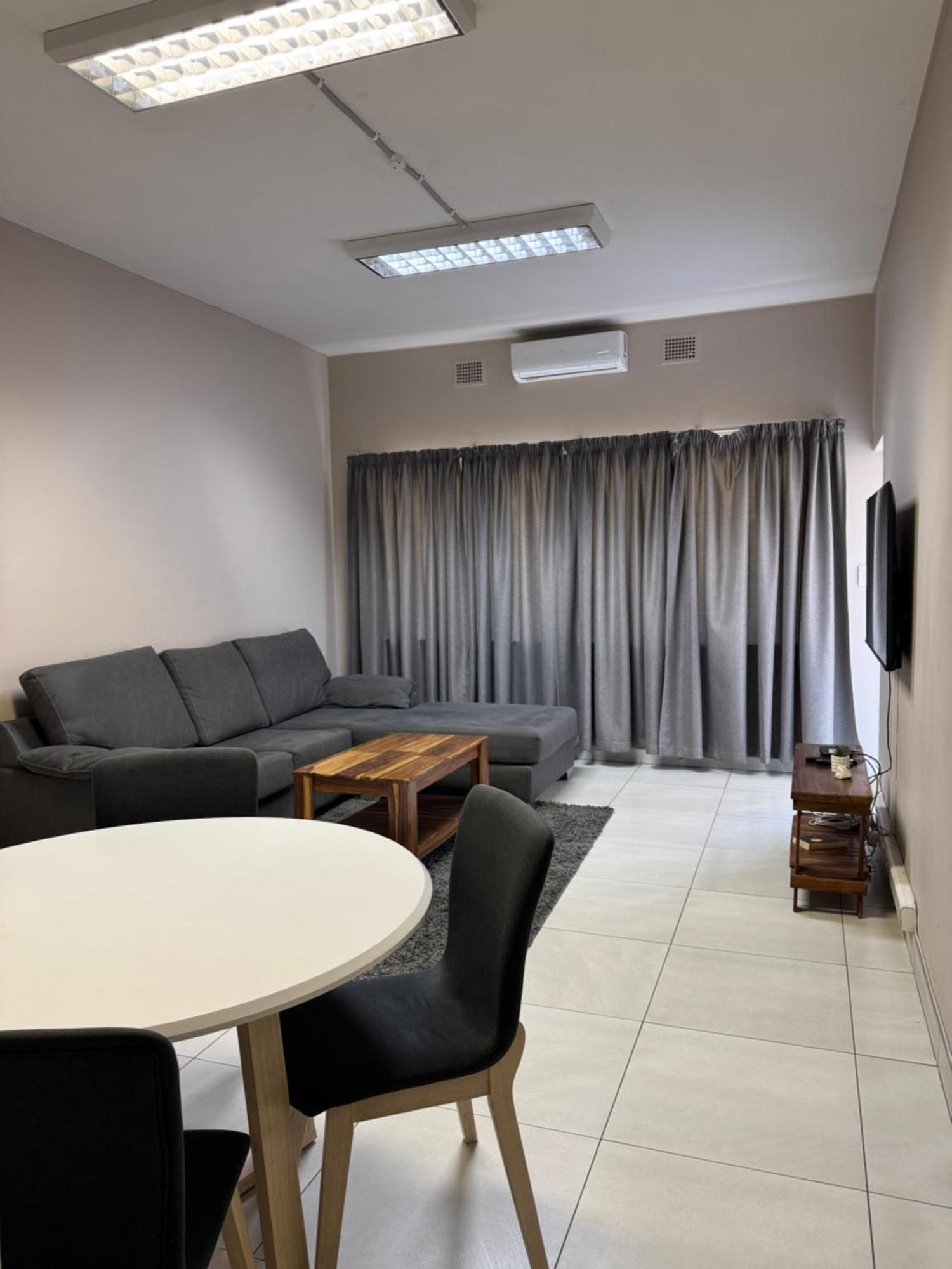 Stern Self Catering Apartments ويندهوك المظهر الخارجي الصورة