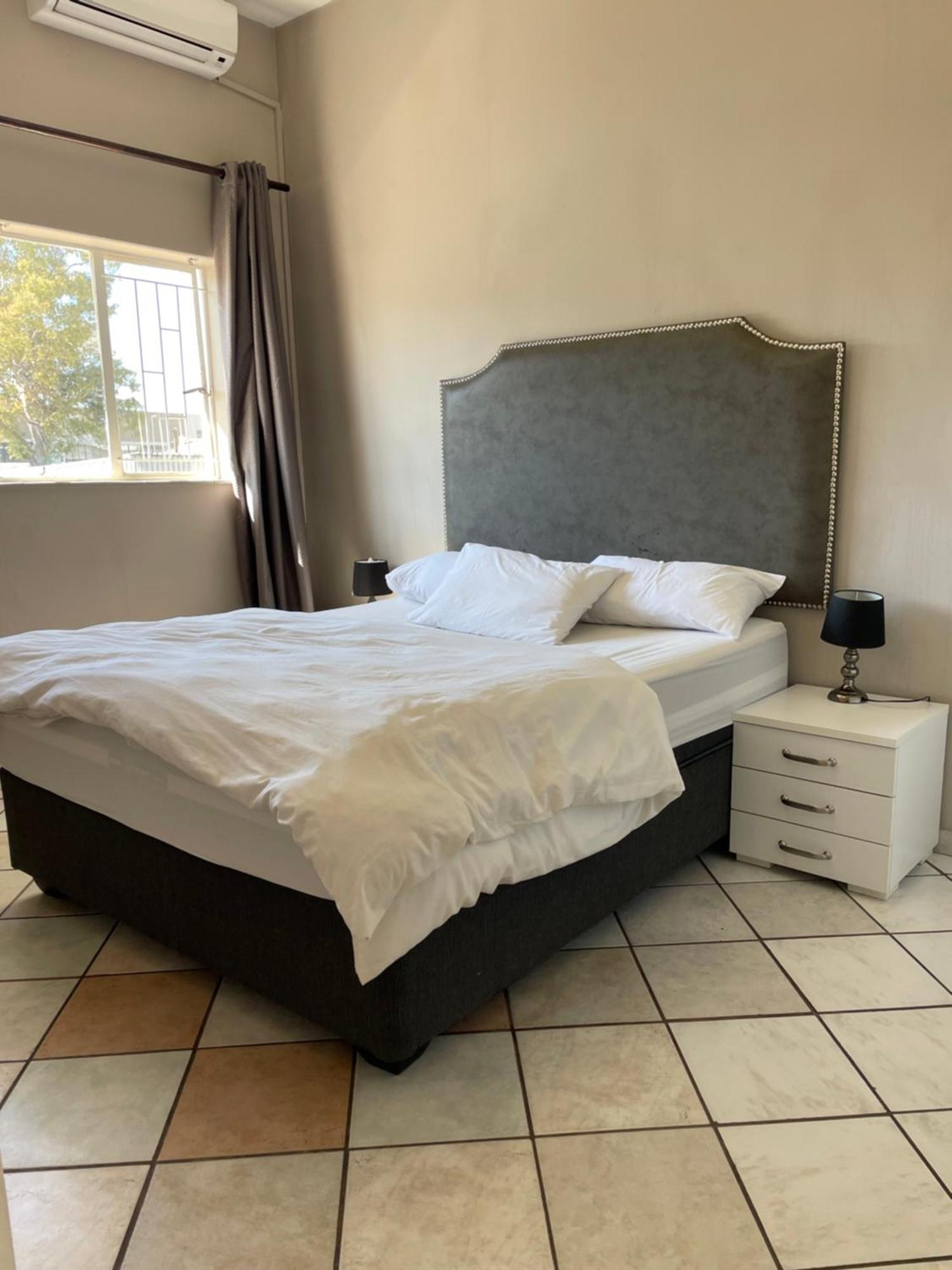 Stern Self Catering Apartments ويندهوك المظهر الخارجي الصورة