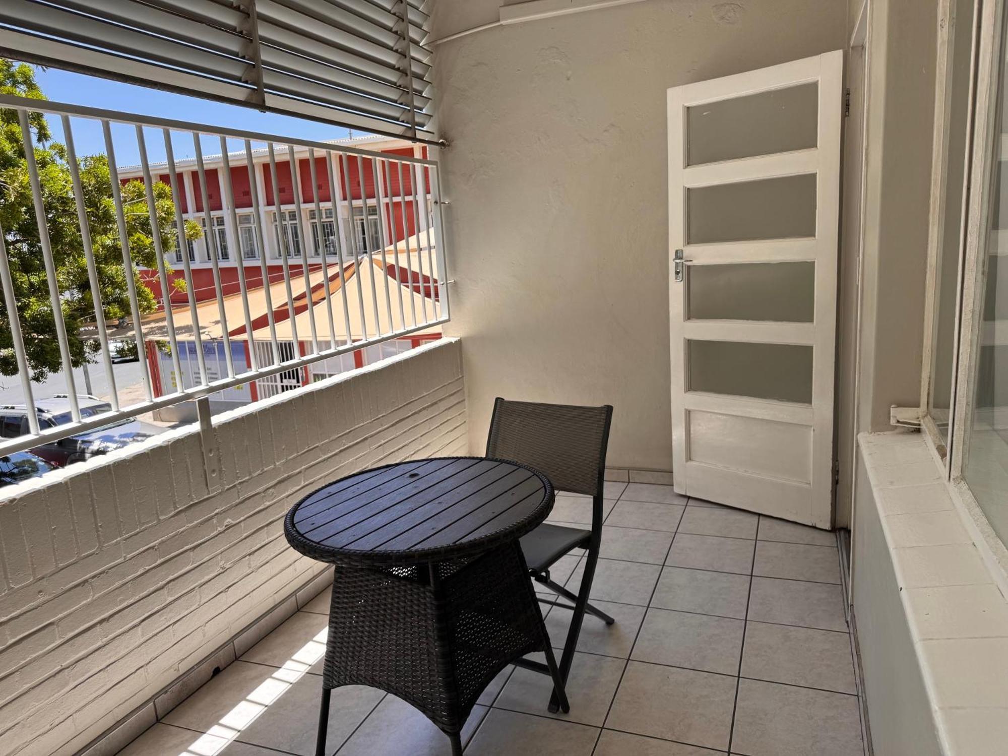 Stern Self Catering Apartments ويندهوك المظهر الخارجي الصورة